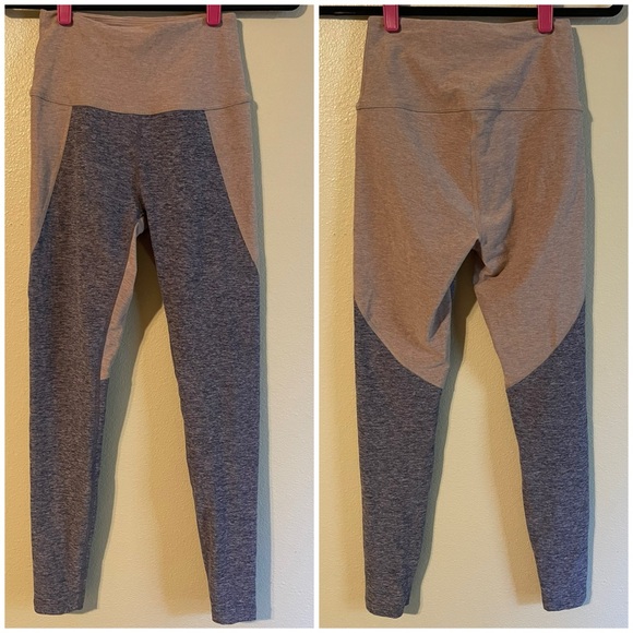 BEYOND YOGA Off Duty High Waisted Legging Deep Amethyst Wild Wisteria - Picture 2 of 5